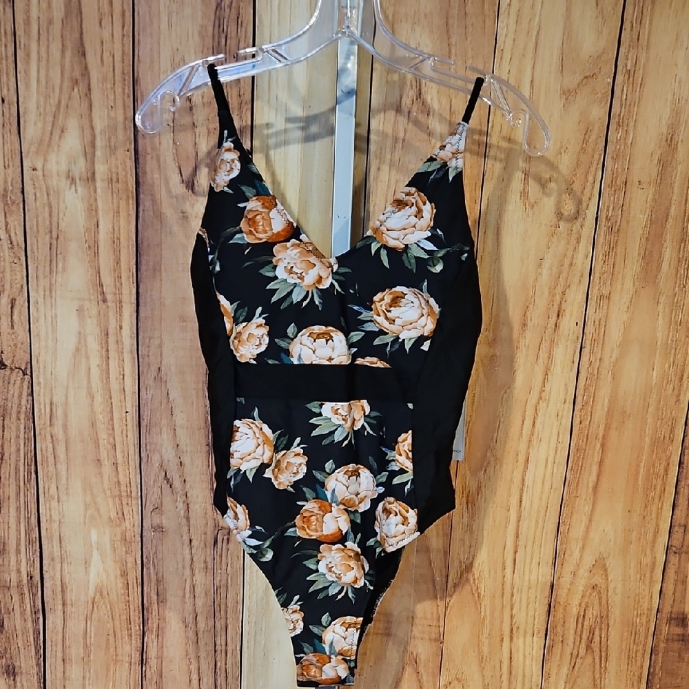Cupshe Black Floral One-Piece Swimsuit